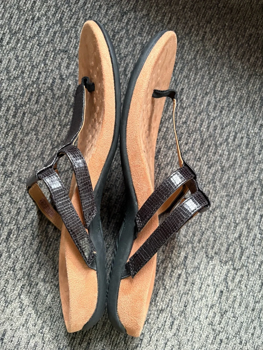 NEW Vionic Elvia Women's Thong Sandals in Black Size 10